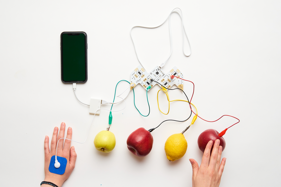 Playtron MIDI Controller – Conductive Musical Instrument – Playtronica Playtron MIDI Controller – Conductive Musical Instrument – Playtronica